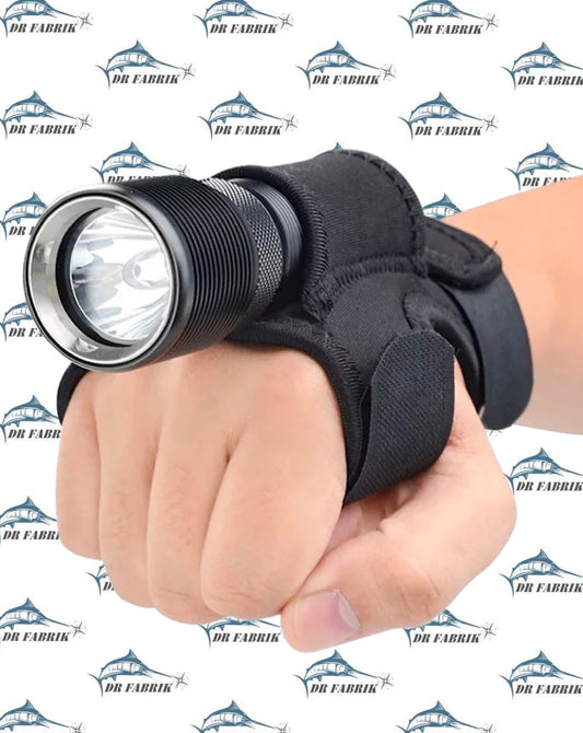 Gants en nylon pour lampe de plongée.